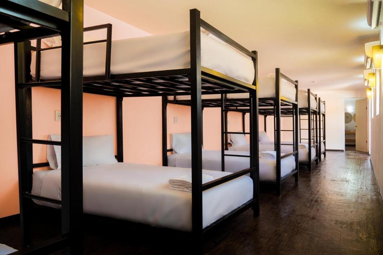 Hostal Colorbox Beds And Tulum