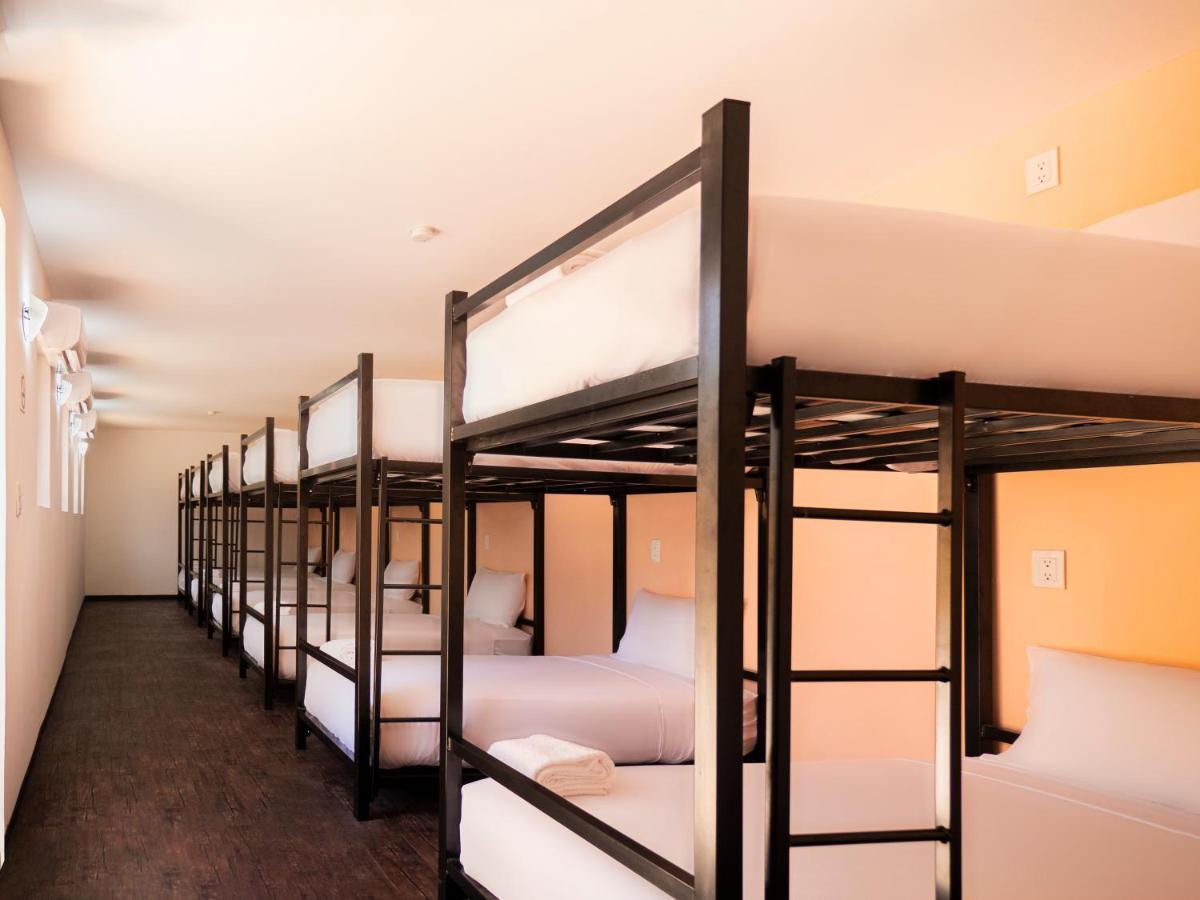 Hostal Colorbox Beds And Tulum